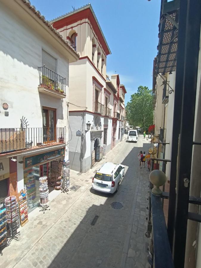 Andalusian Daydream At The Foot Of The Alhambra ! Appartement Granada Buitenkant foto