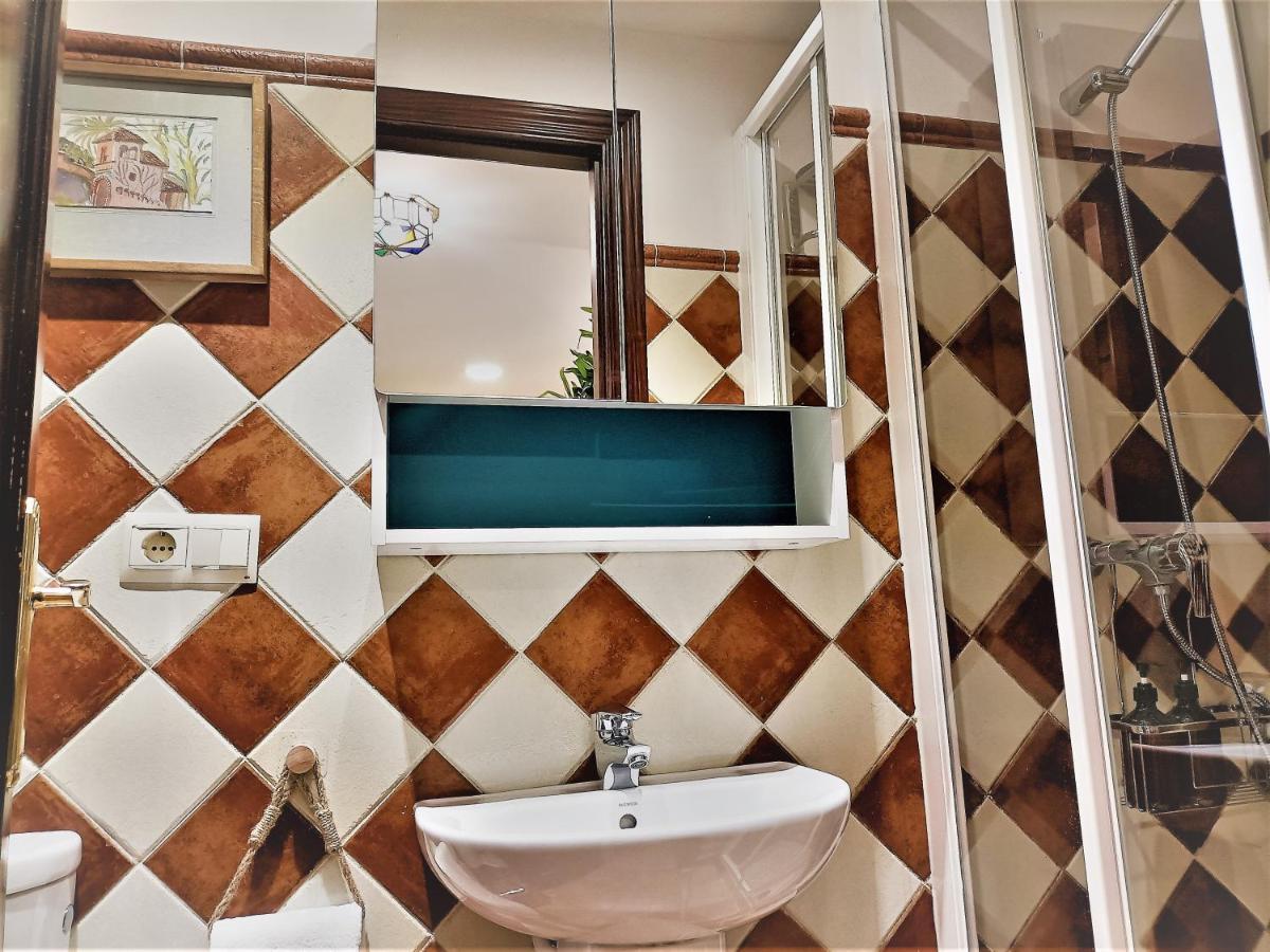Andalusian Daydream At The Foot Of The Alhambra ! Appartement Granada Buitenkant foto